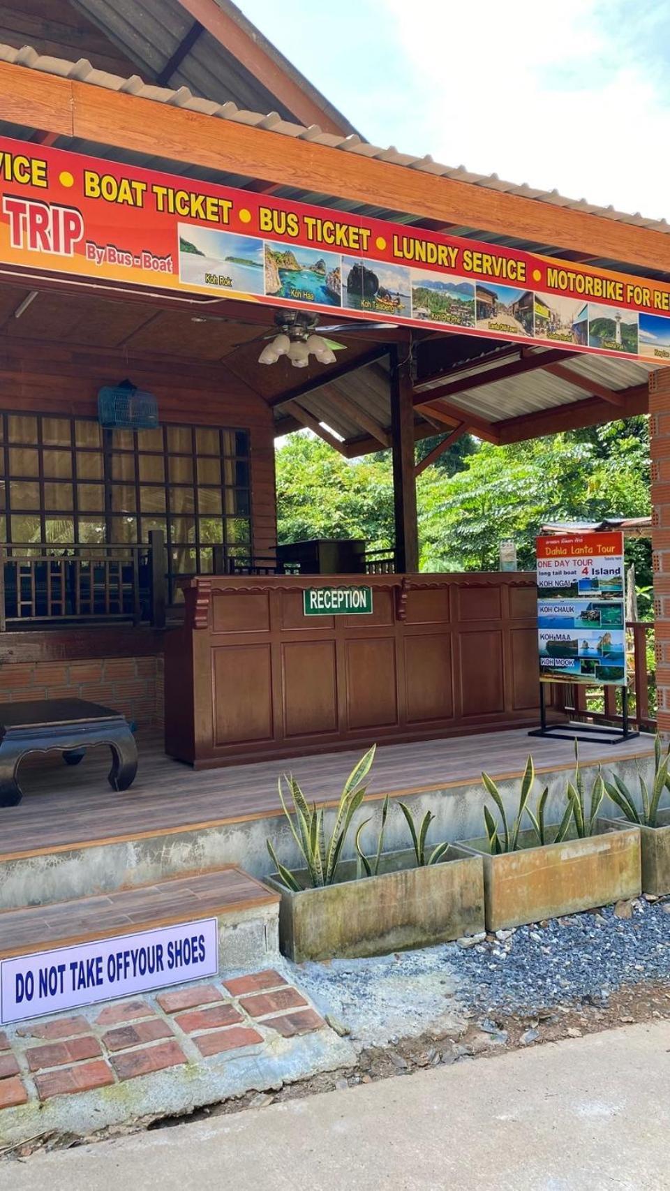 Апартаменты Dahla Lanta Hut Ко-Ланта Экстерьер фото